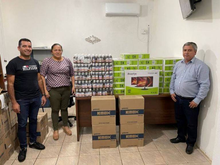Bela Vista: Piti entrega 20 computadores novos para Saúde