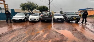 DOF recupera dois veículos furtados e encaminha cinco pessoas à delegacia em Laguna Carapã