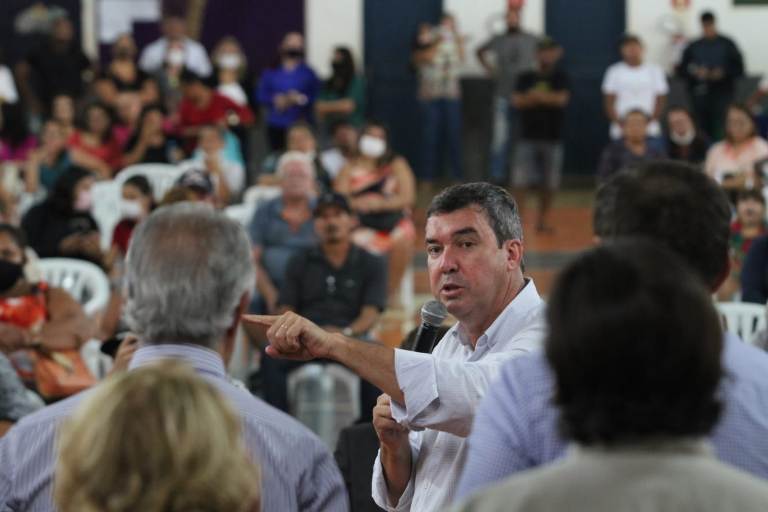 Pré-candidato ao Governo elogiou parcerias com a iniciativa privada para alcançar a universalização