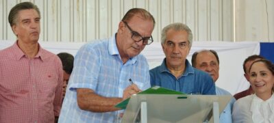 Prefeito Neco acompanhado do governador assina ordem de serviço e entrega obras no aniversário de Caracol
