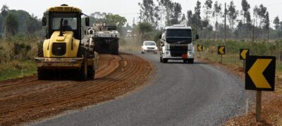 Com investimento de R$ 32 milhões, Governo de MS assina contrato para asfaltar a MS-382, em Bonito