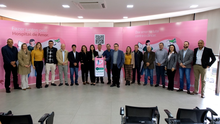 Sicredi Centro-Sul MS entrega doação de R$ 1,4 milhão para Hospital de Amor em Dourados