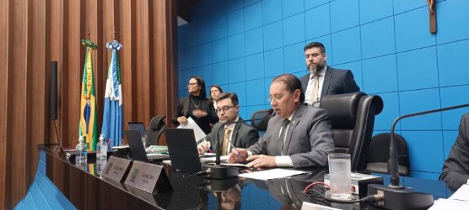 Deputados aprovam renegociação de dívida de prefeitos e ex-prefeitos