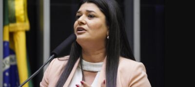 “Educação é o melhor instrumento para combater a violência contra a mulher”, afirma Rose Modesto