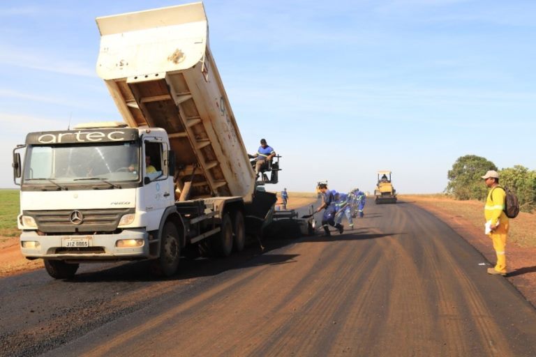 Obras em rodovia na fronteira ajudam a escoar produção pela Rota Bioceânica