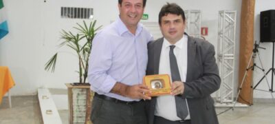 Mandetta recebe o título de cidadão bela-vistense: Ex ministro percorre municípios enquanto aguarda convenção.