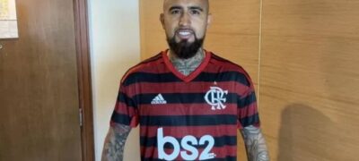 No Flamengo, Vidal terá salário de mais de R$ 1 milhão, diz jornal