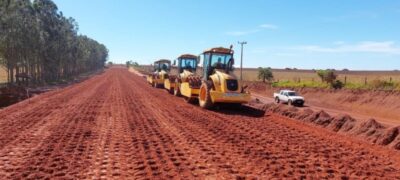 Obra de pavimentação entre a Cabeceira do Apa e Copo Sujo vai chegar a 21 km de asfalto concluído