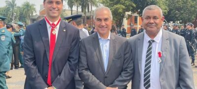 Vereador Hemerson Buiu, promotor Wiliam Marra e Sub Tenente Davi recebem Medalha do Mérito Policial Militar