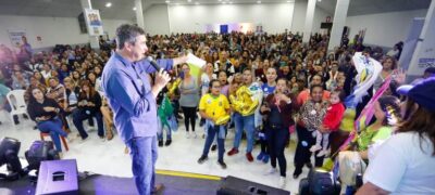 Em mega-reuniões na capital, Riedel fala de seus projetos para Campo Grande