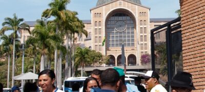 Celebração de dia de Nossa Senhora Aparecida voltará a ser presencial