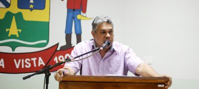 Marquinhos Lino pede informações do inicio de obra na Rua Candido Mariano