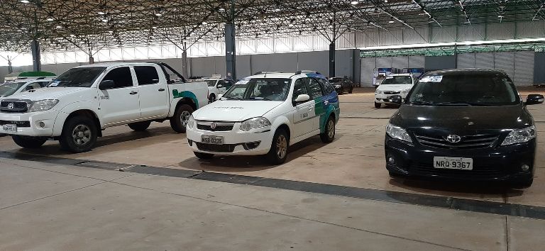 Grande leilão da FIEMS tem de carro blindado à máquina para fazer sapatos