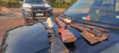 Polícia Militar Ambiental de Porto Murtinho prende dois caçadores, apreende duas armas e munições de caça e facas em veículo e frustra caçada ilegal