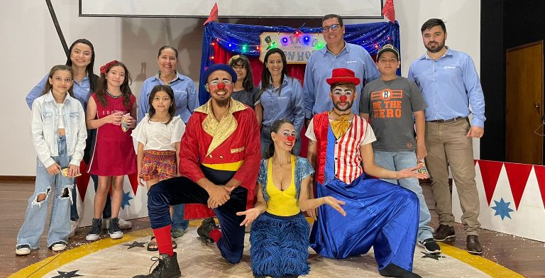 Sicredi Centro-Sul MS promove peça teatral Circo dos Sonhos em Bela Vista/MS