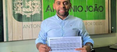 Marcelo Pé reafirma compromisso com servidores públicos de Antônio João