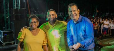 Antônio João teve show da Banda Lilás e fogos de artificios no réveillon