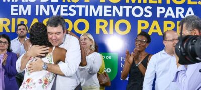 Na primeira agenda no interior, governador assina obras e contrato de R$ 140 milhões