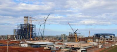Em Ribas, Eduardo Riedel assina contrato com 180 famílias para habitação e ordem de serviço da MS-338