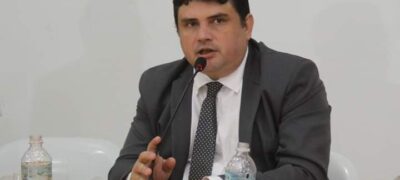 Aluno Mauricio Marin que passou para medicina na UFMS recebe Moção de Aplausos do vereador Johnys