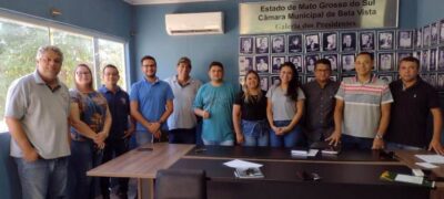 Bela Vista: Vereadores se reúnem com secretária de Desenvolvimento Econômico, engenheira e arquiteto.