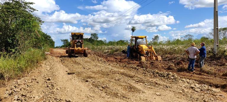 Prefeitura de Bela Vista acelera recuperação de estradas Rurais
