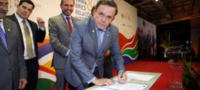 Vander assume vice-presidência da Frente Brasil-China e vai com Lula ao “dragão asiático”