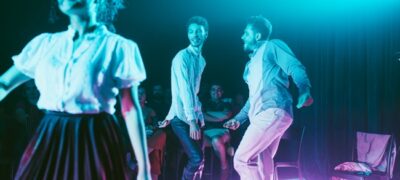 Com direito a sessão extra,  “Até que a Morte nos Repare” estreia com casa cheia no Sesc Cultura