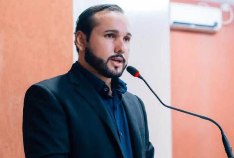 Guia Lopes: Vereador Daniel Enfermeiro pede extenso de rede de energia na Rua Ranolfo Pereira