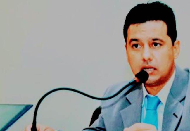 Vereador Rodrigo Arruda cobra legalização de escrituras definitivas de imóveis quitados