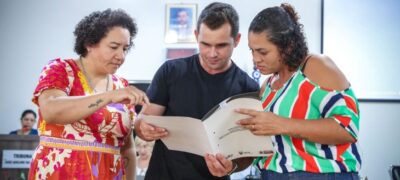 Governo beneficia 189 famílias com títulos de regularização fundiária no interior