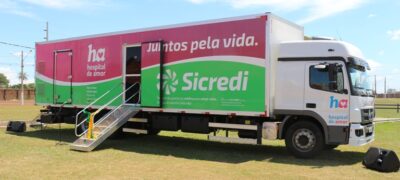 Unidade Móvel do Hospital de Amor passará por mais três municípios neste mês de abril
