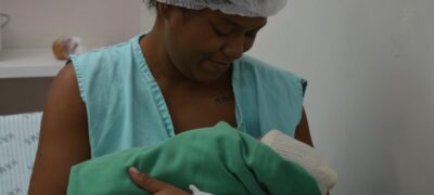 No HRMS, Dia das Mães foi especial para Katielly, que ganhou o pequeno Mikael
