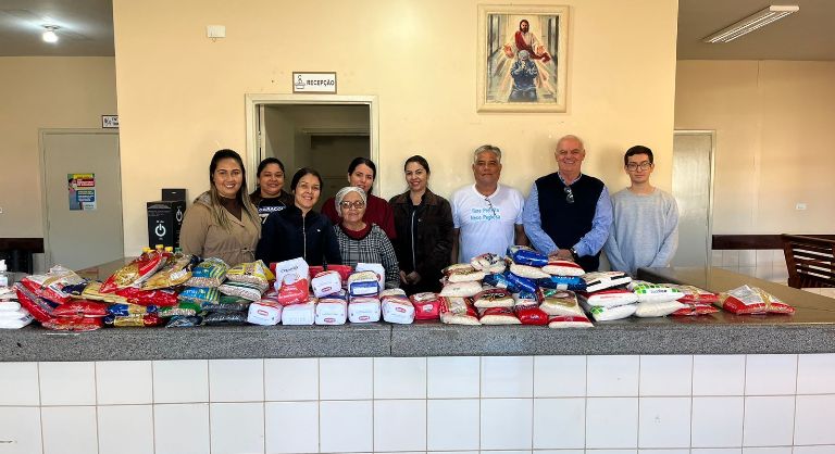 Departamento Municipal de Esporte e Laser de Caracol realiza entrega de alimentos para o hospital