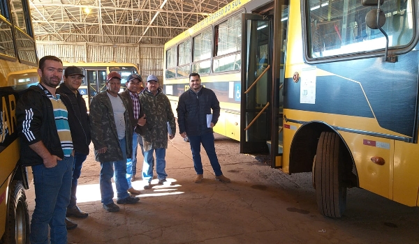 Prefeitura de Bela Vista realiza inspeção de segurança em ônibus escolares