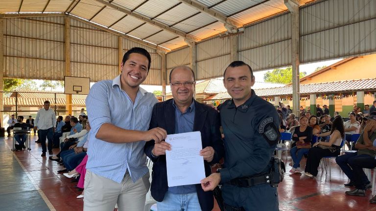Presidente da Câmara de Bonito, André Luiz entrega reivindicações ao vice-governador Barbosinha
