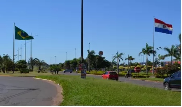 Fronteira: Comércio paraguaio terá que fazer propaganda no idioma do país e não em português