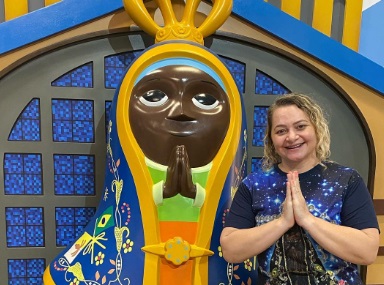Comunicamos, com pesar, o falecimento de Luciana de Oliveira