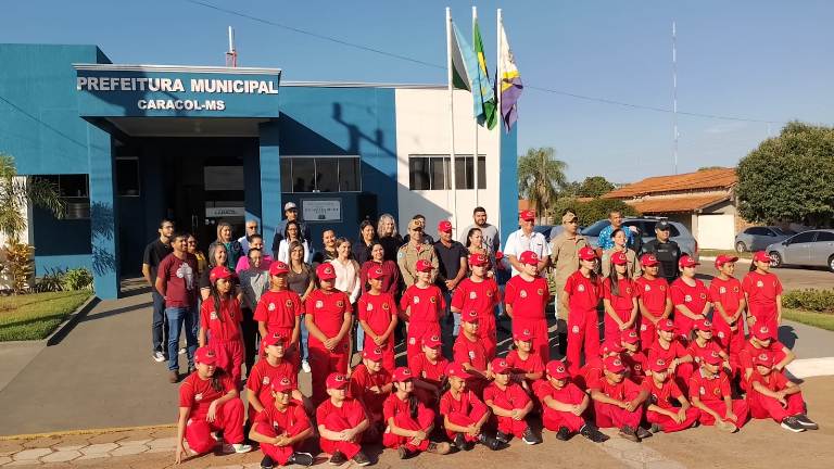 Projeto Bombeiros do Amanha: Com apoio da prefeitura Neco Pagliosa participa do Batismo
