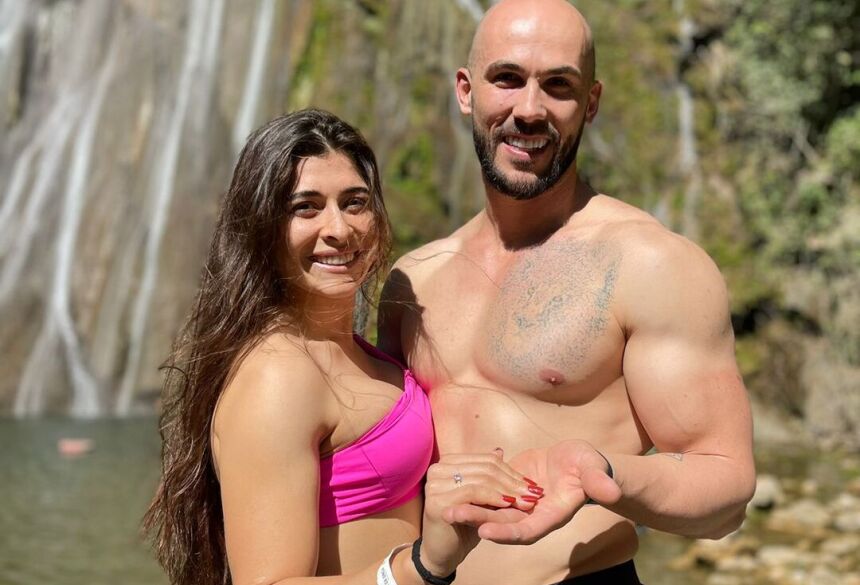 Paranaense no dia do seu aniversário pede namorada em Casamento na Maior Cachoeira do MS