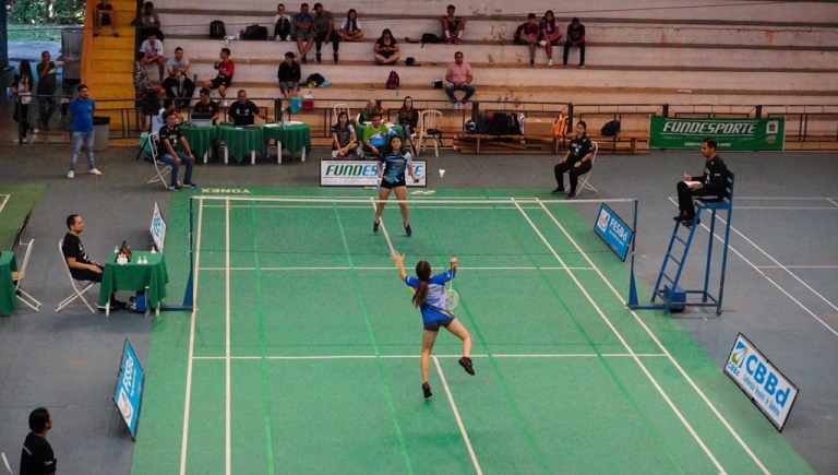 Curso em Ponta Porã aborda metodologias de treinamento de badminton
