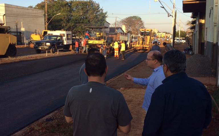 Revitalização da José Roberto Teixeira muda visual de avenida