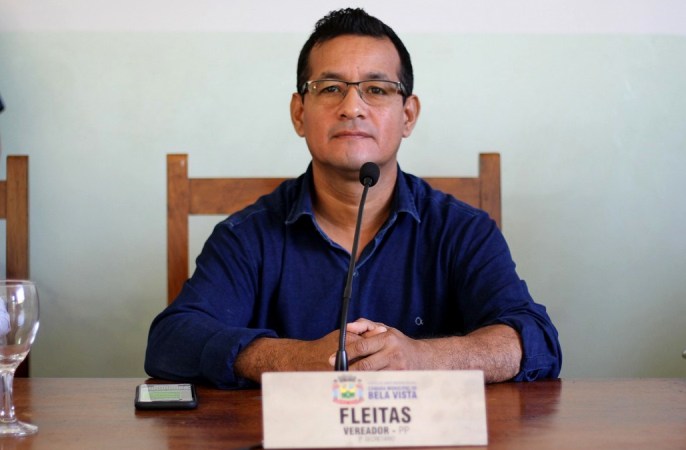 Vereador Fleitas solicita revitalização na Praia do Pompilio