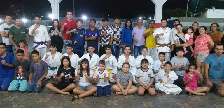 Bela Vista: Secretários de Esportes se reúne com grupo do Karatê