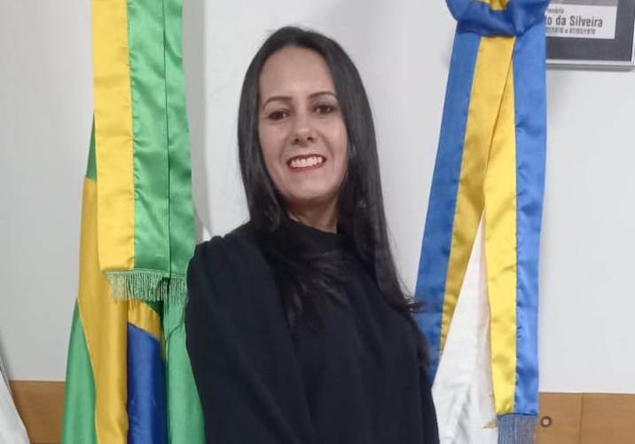 Vereadora Meire Leite pede recuperação de estrada na região rural do Alegre-Y