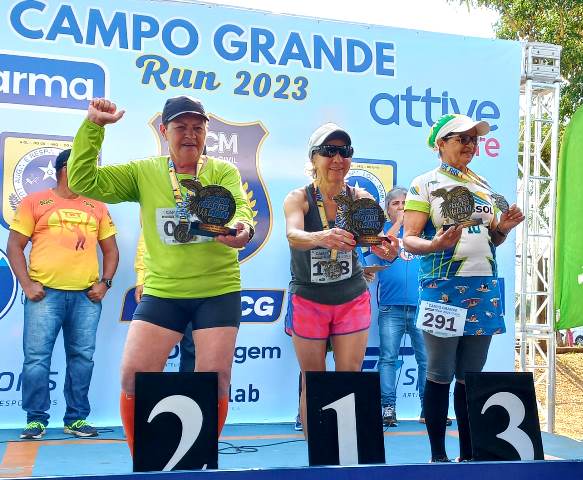 Cida Cesca corre 5 km e conquista mais um pódio para sua coleção  