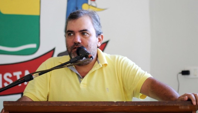 Diogo Murano solicita recuperação em estrada rural do município