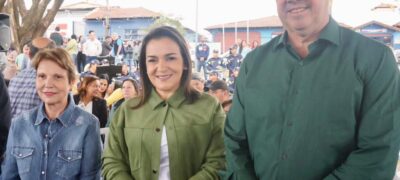 Tereza Cristina diz que trabalho de Adriane “Recupera a cidade e dá dignidade às pessoas”