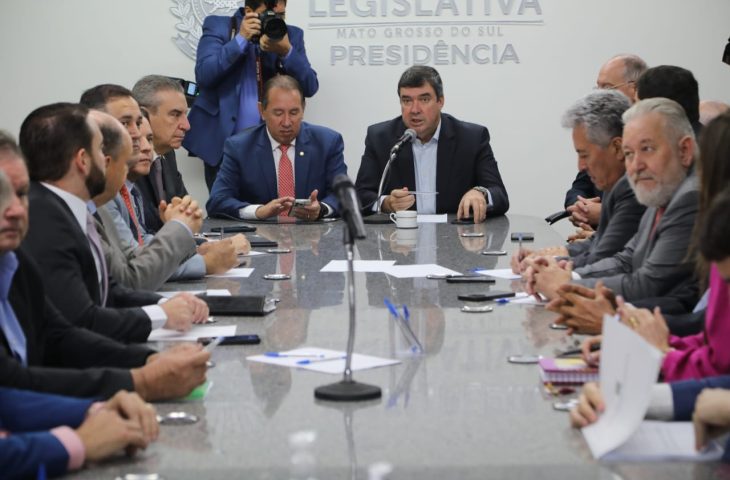 Governador apresenta programa de investimentos em infraestrutura que será realizado com projeto de financiamento
