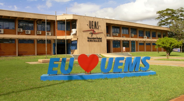 Programa UEMS Acolhe abre chamada para Voluntários